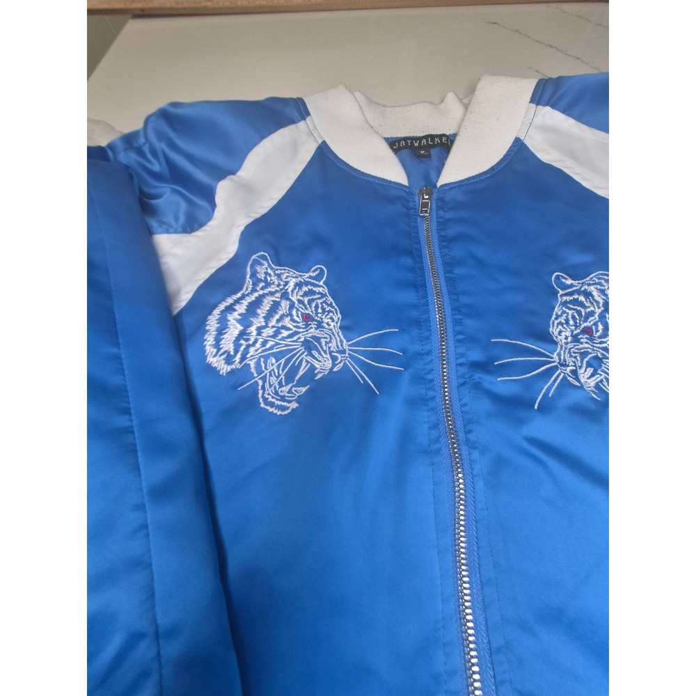 Jaywalker‎ Mens Blue Satin Tiger Embroidered Bomber Jacket Varsity Zip Up Size M - Picture 2 of 16
